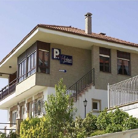 Pension Galimar San Vicente De La Barquera Exterior photo